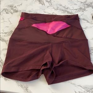 Lululemon Wunder Under 2” High Waisted  shorts